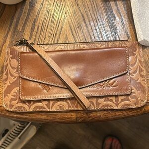 Patricia Nash Floral Tooled Leather Wristlet